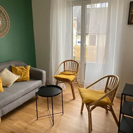 Apartment Maison Chiche 4 Independantes Salon Cuisine Commune Bain-de-Bretagne